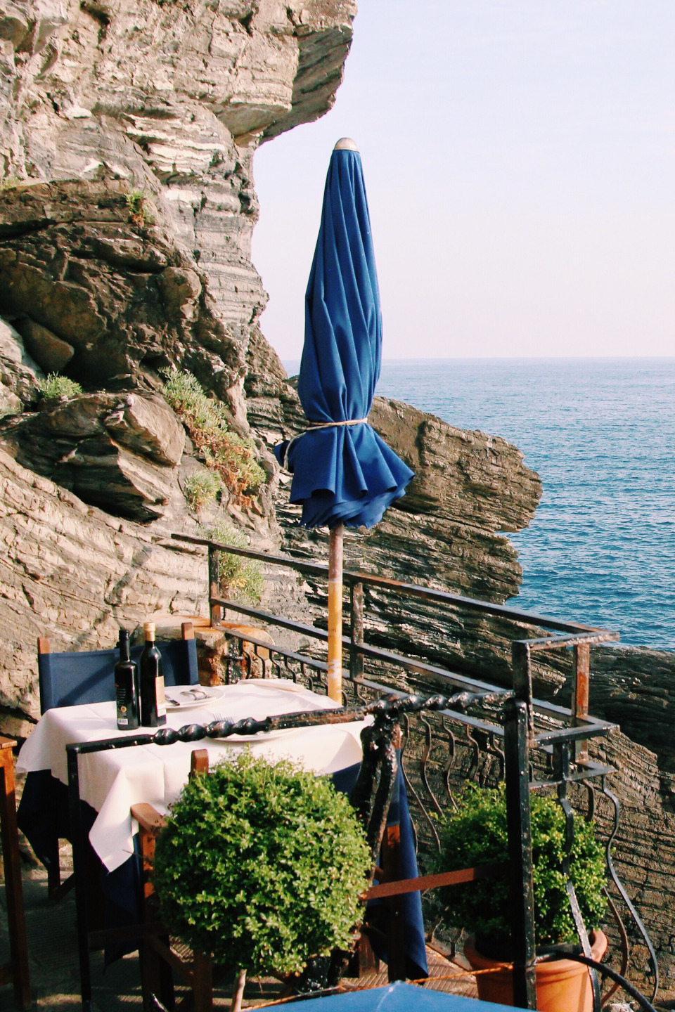 ocean restaurant holiday